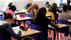 Réforme pour les malentendants qui passent le bac Les malentendants et le bac