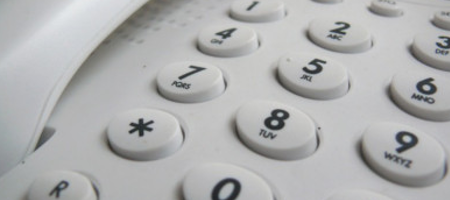 Personnes âgées et téléphone fixe