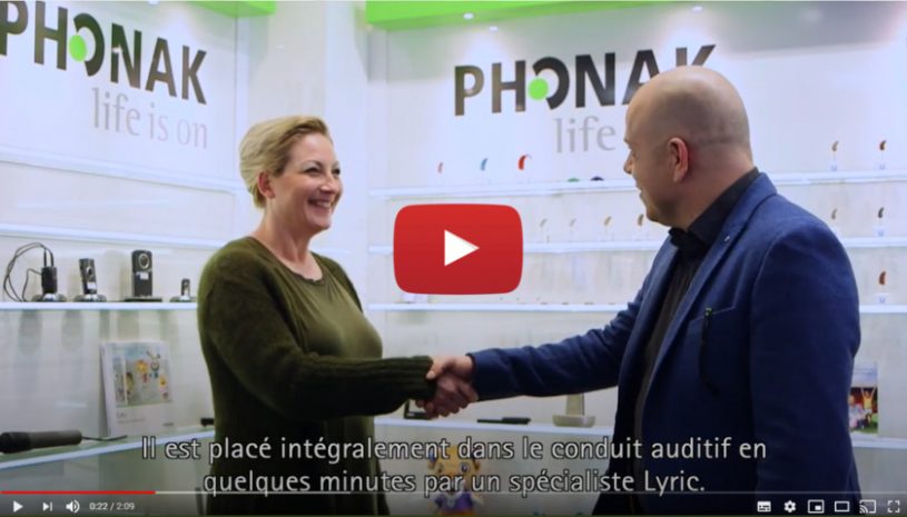 Vidéo "De la perte auditive au port de Lyric™" de la marque Phonak