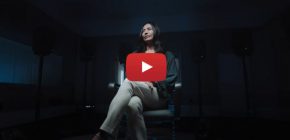 Video "OTICON Brand Movie Ouvert et curieux" de la marque OTICON