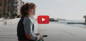 Vidéo "Oticon Brand Movie #2 - Technologie BrainHearing™" de la marque OTICON