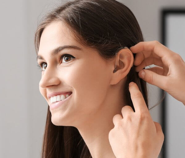 Découvrez les bijoux d'oreille pour les personnes malentendantes, avec Audition Conseil France