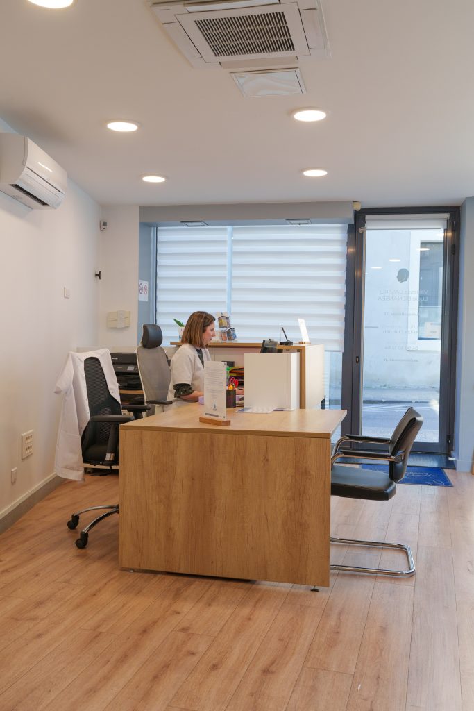 SALON 1A7403043